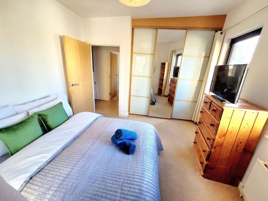 Battersea Power Station Suite Londres Extérieur photo